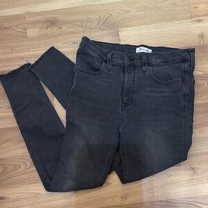 Madewell Washed Black 9” Mid-Rise Skinny Jeans